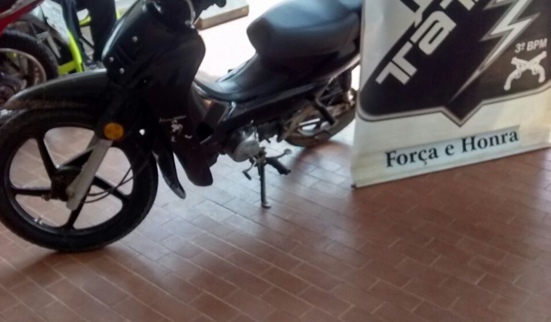 Força Tática apreende menor com ciclomotor roubado em Arapiraca