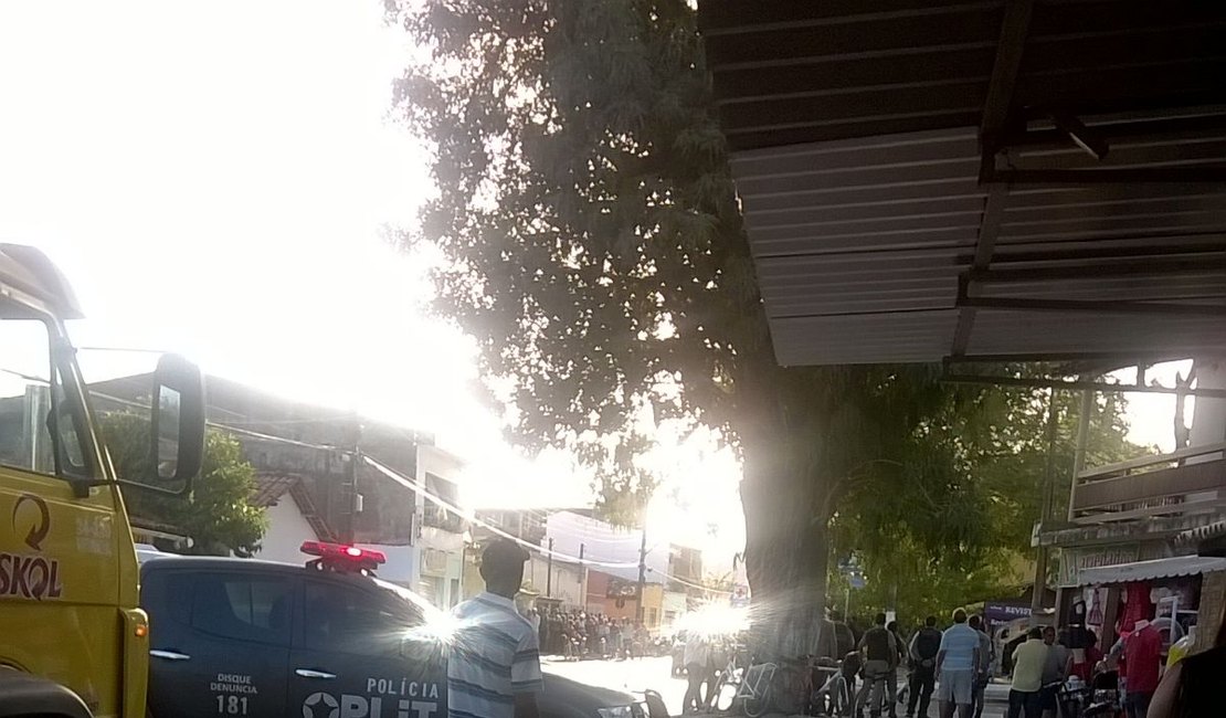 Após 4 horas, reféns são liberados e criminosos são presos