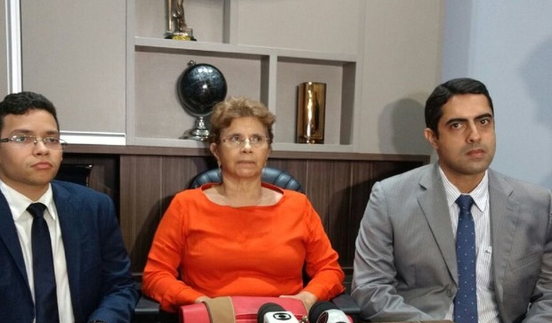 Ex de delegado da PF rebate tese de suicídio da filha e diz que ele a matou