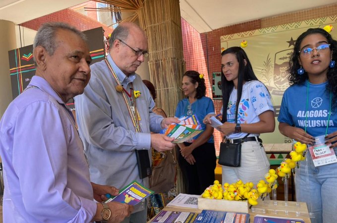 Reitor da Ufal destaca edição da Bienal como a mais inclusiva da história de Alagoas