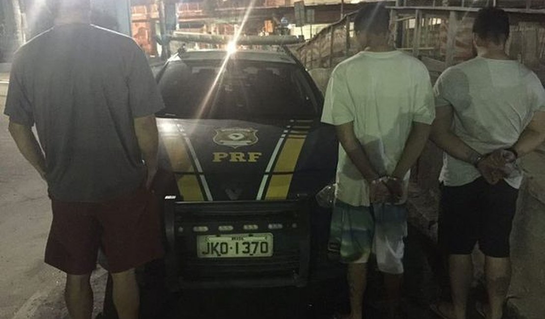 PRF prende três homens suspeitos de aplicarem golpe no Uber