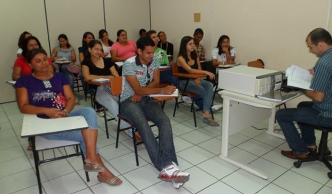 Empreendedores do Bálsamo recebem curso de controle financeiro