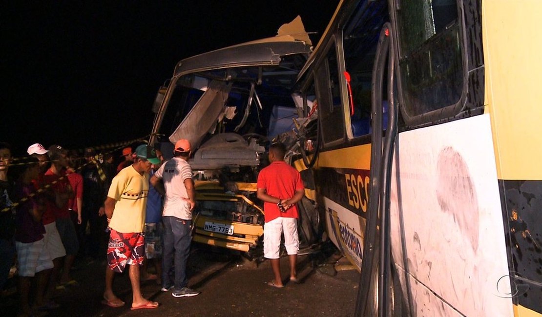 Comissão de delegados vai investigar acidente envolvendo ônibus estudantis
