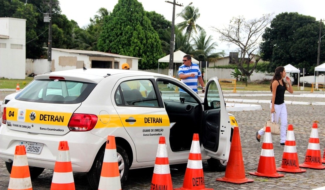 Autoescolas em Alagoas terão preços de serviços regulados