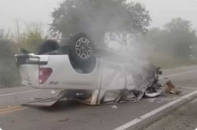 Três pessoas morrem em acidente envolvendo carro e caminhonete na BR-235, em Sergipe; vereador está entre as vítimas