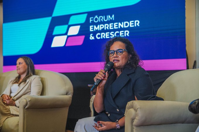 Secretária da Fazenda compartilha experiências no Fórum Empreender & Crescer