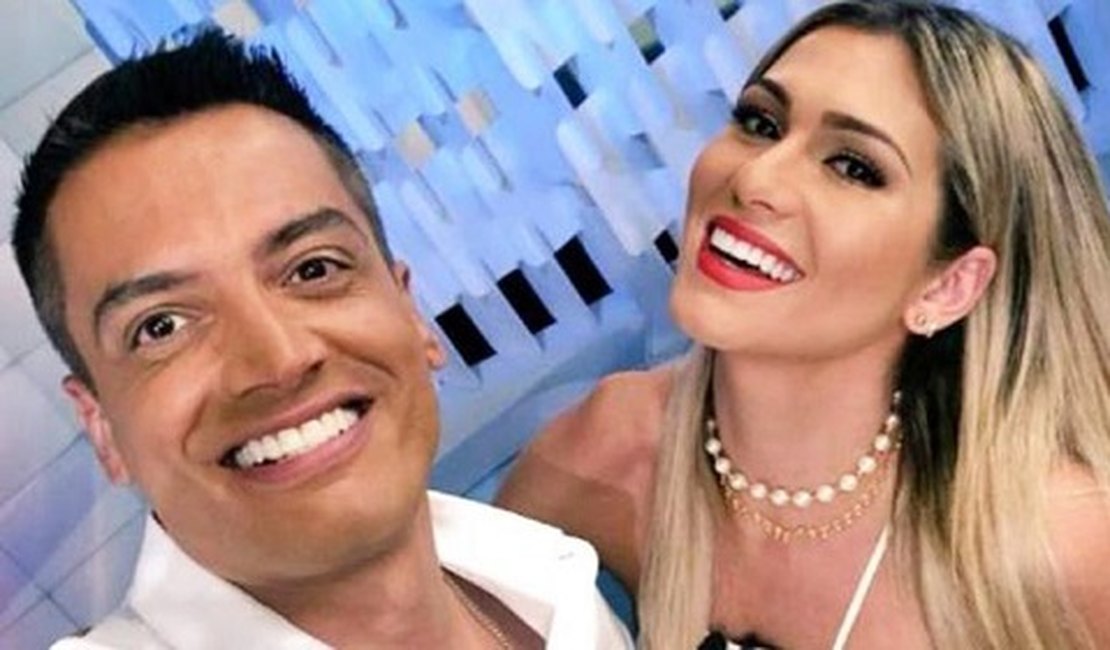 Leo Dias anuncia afastamento do Fofocalizando após discussão com Lívia Andrade