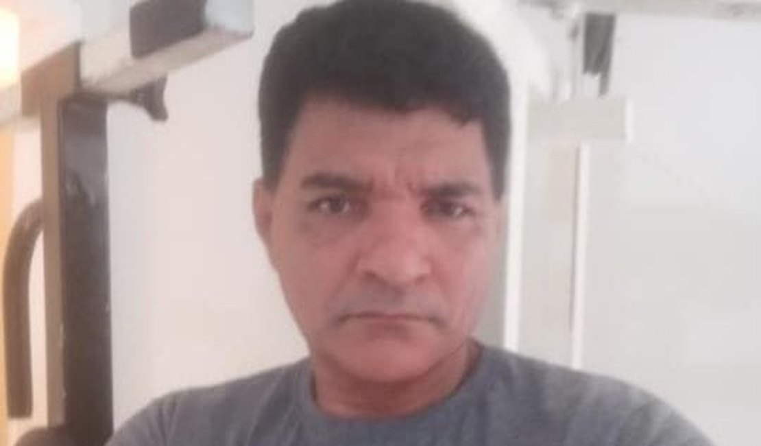 Cabeleireiro é assassinado a facadas na cozinha de casa em Limoeiro de Anadia