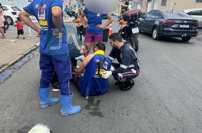 Entregador de avícola fica ferido após colisão entre moto e carro no bairro Baixão, em Arapiraca