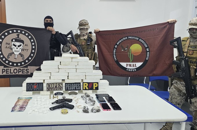 Operação integrada apreende R$ 1,4 milhão em drogas em Santana do Ipanema; cinco homens foram presos