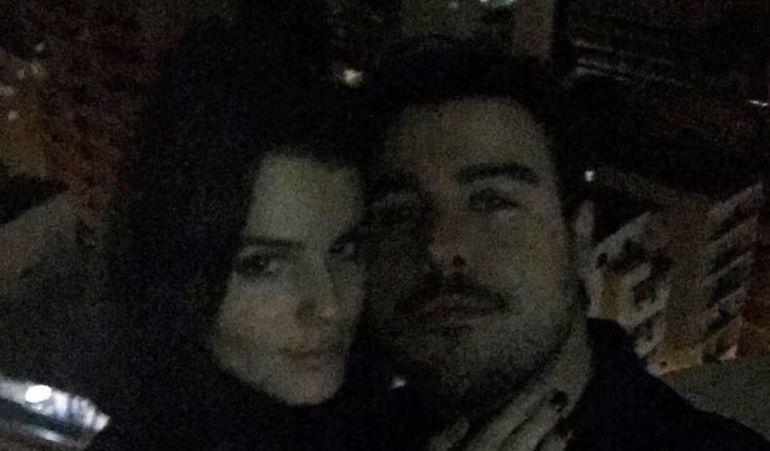 Joaquim Lopes mostra foto com morena e fãs apostam: 'A fila andou'