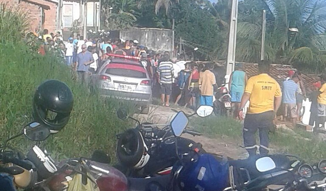 Homem é morto na porta de delegacia no litoral de Alagoas