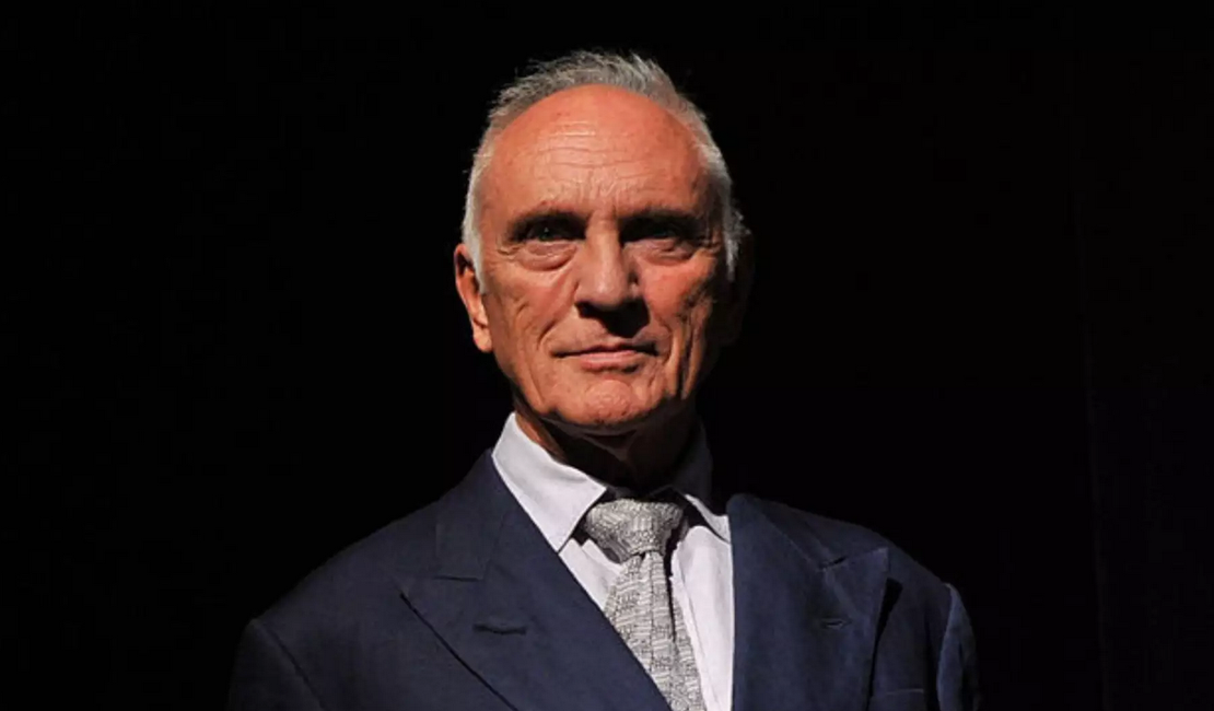 Terence Stamp, de 'Priscilla, a Rainha do Deserto' e 'Superman', morre aos 87 anos