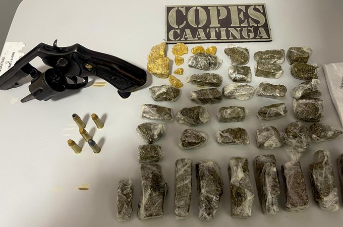 PMAL apreende 26 armas e 20 quilos de drogas em uma semana