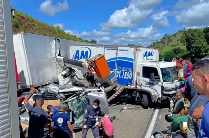Grave acidente deixa dois mortos e sete feridos, na BR-101 em Joaquim Gomes