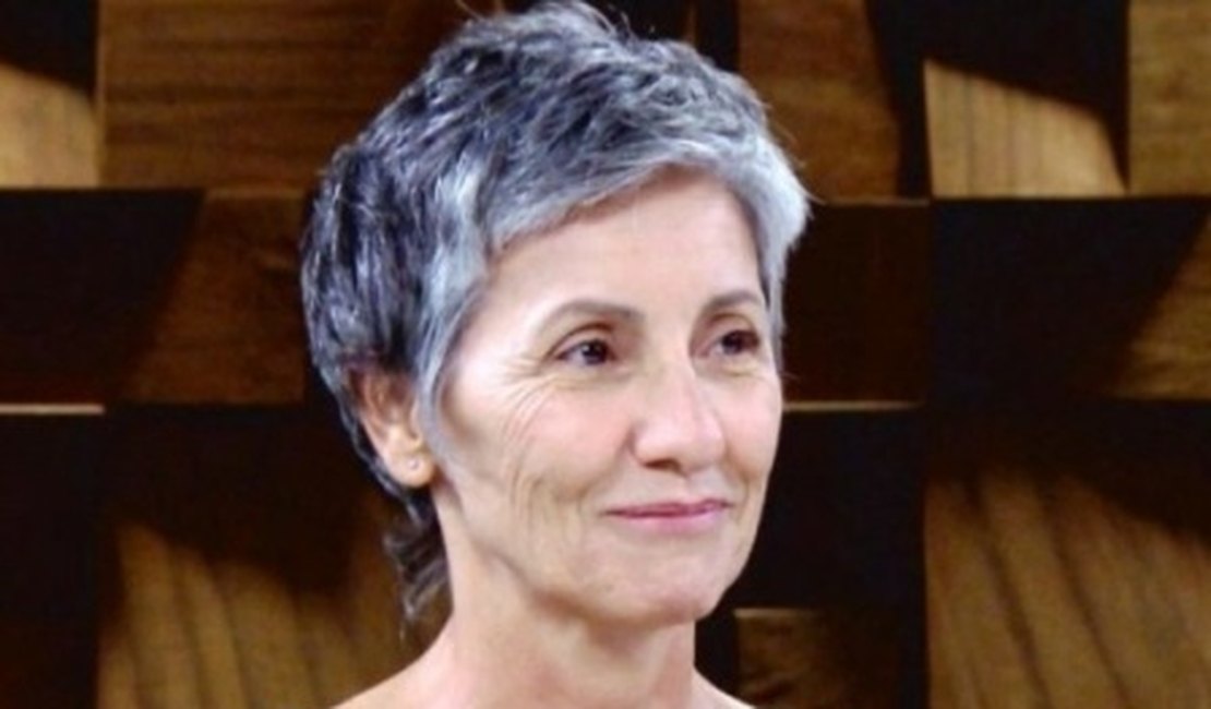 Cássia Kiss sobre pobreza no Brasil: 'Ando no centro, abraço mendigos'