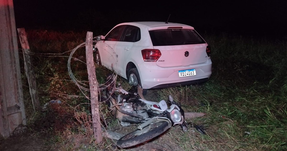 Colis O Entre Motocicleta E Carro Deixa Uma Pessoa Morta E Outra