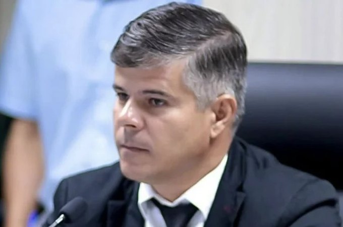 residente da Câmara de Rio Largo é acusado de golpe e de tentar silencia vereadores em sessão tensa