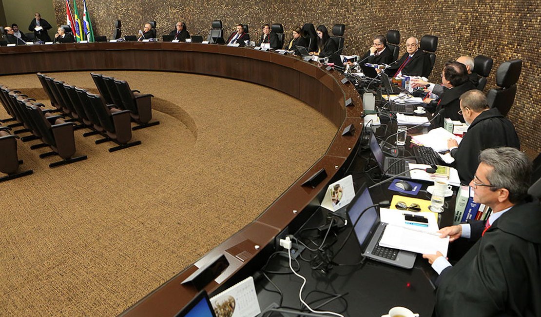 TJ tem ações penais contra deputado e prefeito, nesta terça (29)