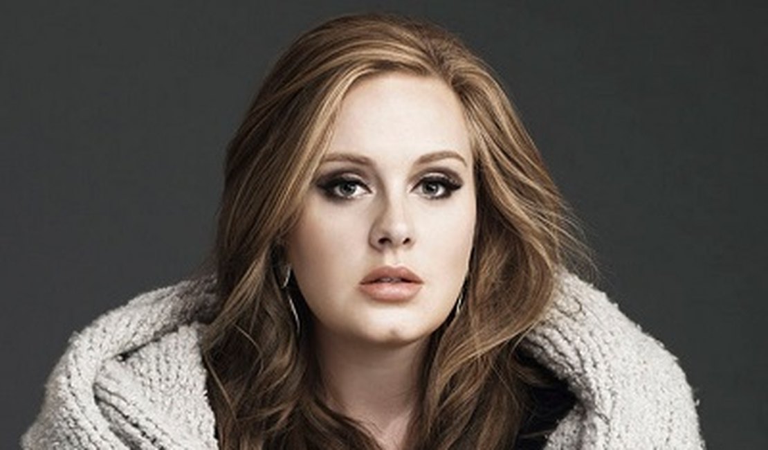 Novo álbum de Adele bate recorde de vendas após quatro dias do lançamento
