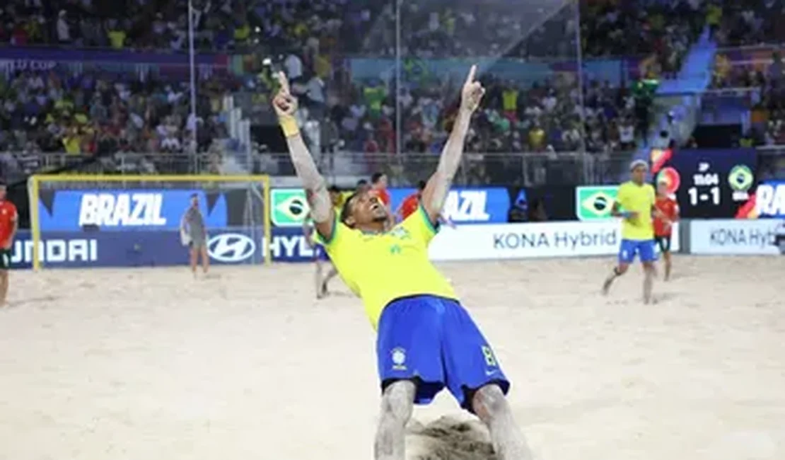 Brasil derrota Portugal e fica a uma vitória do hepta na Copa de futebol de areia