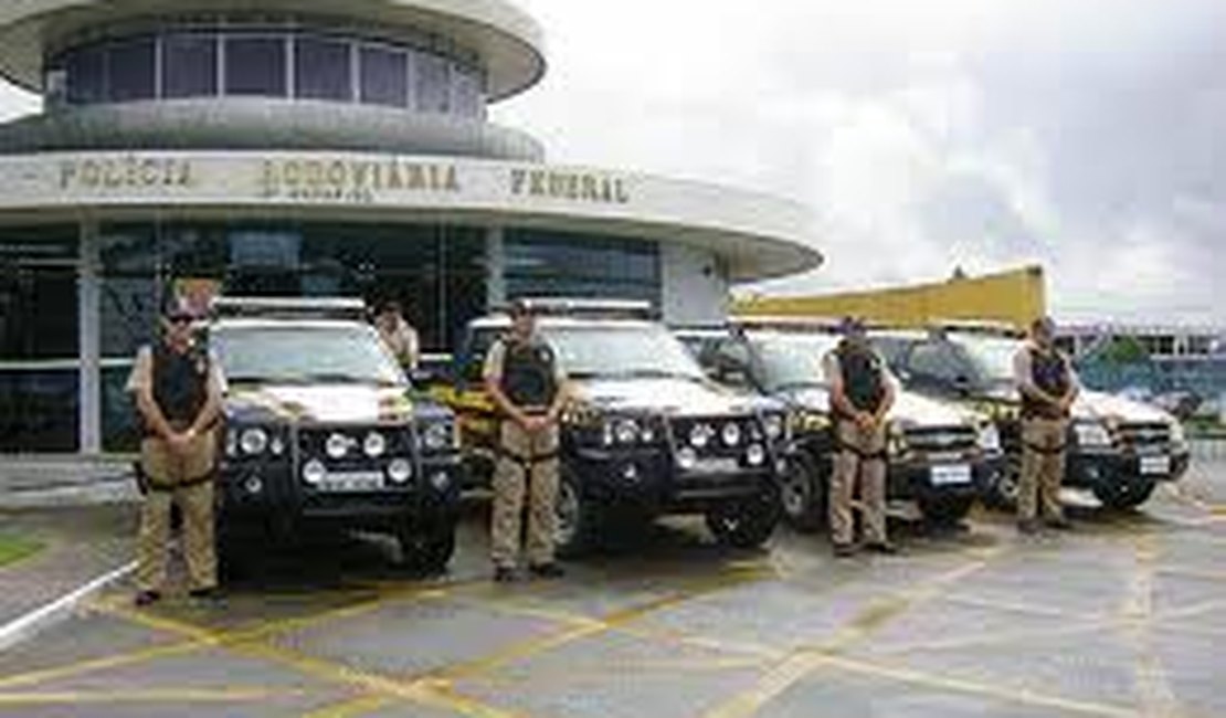 Polícia Rodoviária Federal ajuda a recuperar veículos roubados