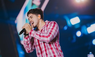 Thiago Freitas encerra turnê junina com show gratuito em Arapiraca