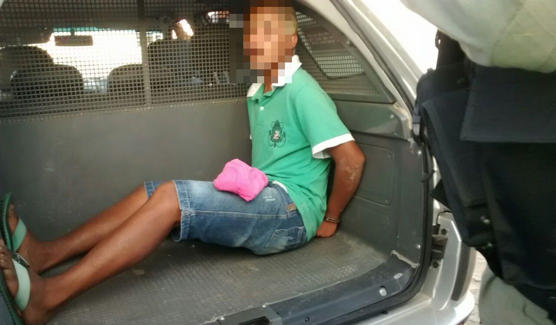 Assaltantes invadem van que seguia de Palmeira para Arapiraca e roubam passageiros