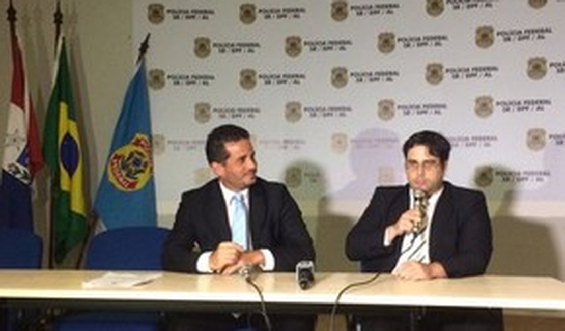 Ex-vereador, esposa e mais 9 são levados coercitivamente à PF em AL