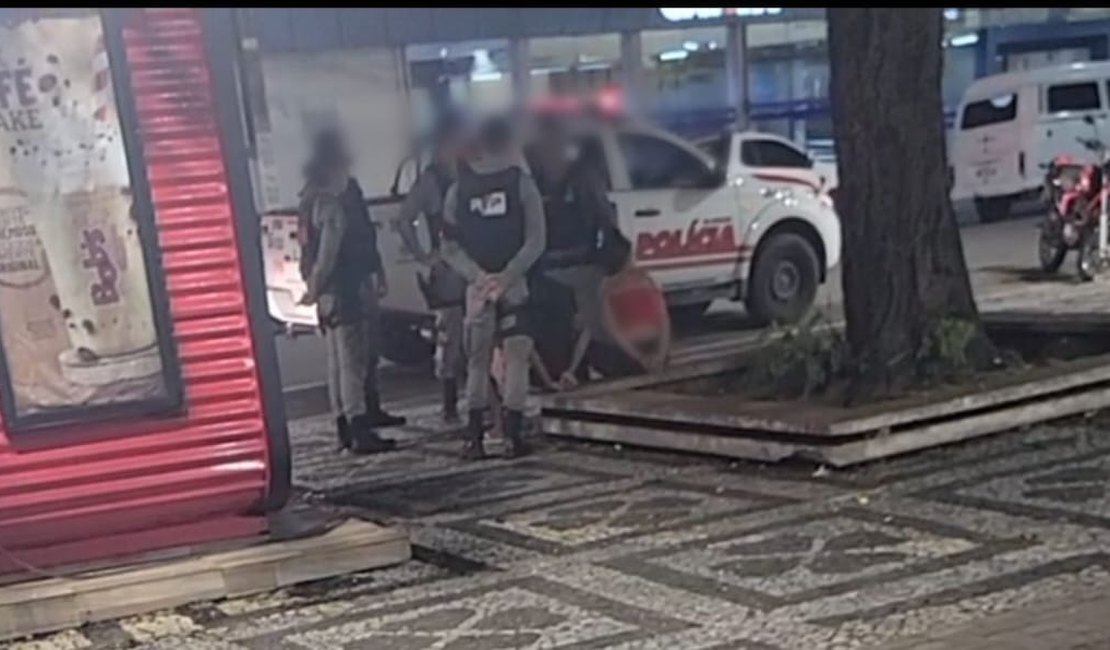 Casal é preso após roubo em farmácia no Centro de Arapiraca