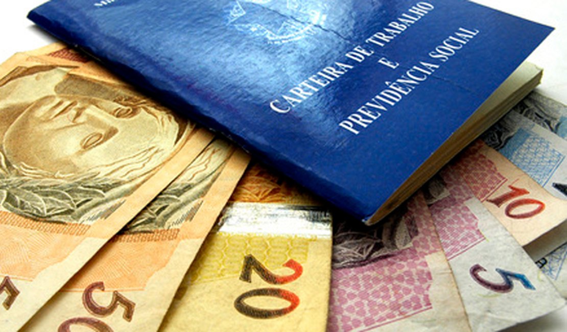 Abono de R$ 880 do PIS pode ser sacado até a próxima quinta (30)