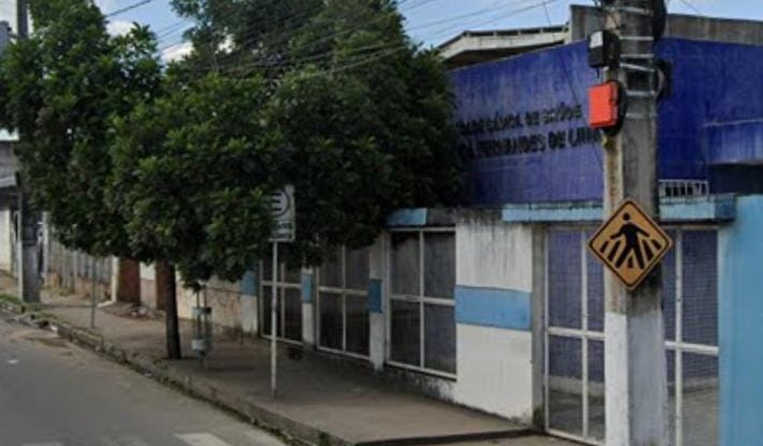 Homem invade UBS do bairro Cacimbas e é detido por segurança enquanto fugia com objetos furtados