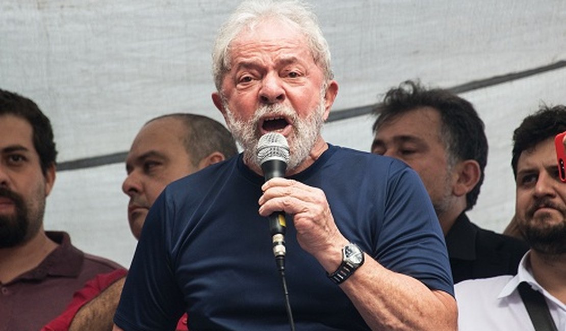 Defesa de lula pede autorização para gravar programas eleitorais de dentro da cadeia