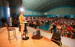 Feira Grande comemora o Dia do Servidor Público com humor e alegria ao lado de Zé Lezin