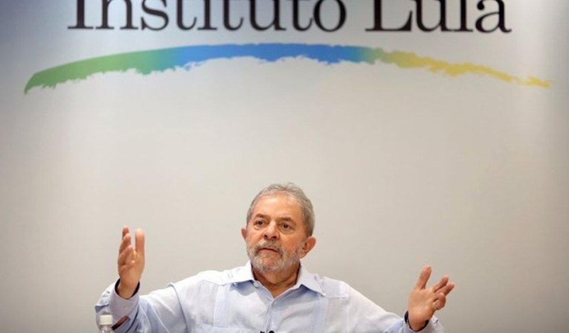 “Não tem neste país uma viva alma mais honesta do que eu”, diz Lula