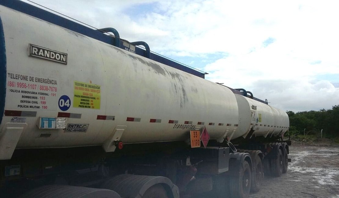 Carga de álcool avaliada em R$ 180 mil é roubada no interior de AL