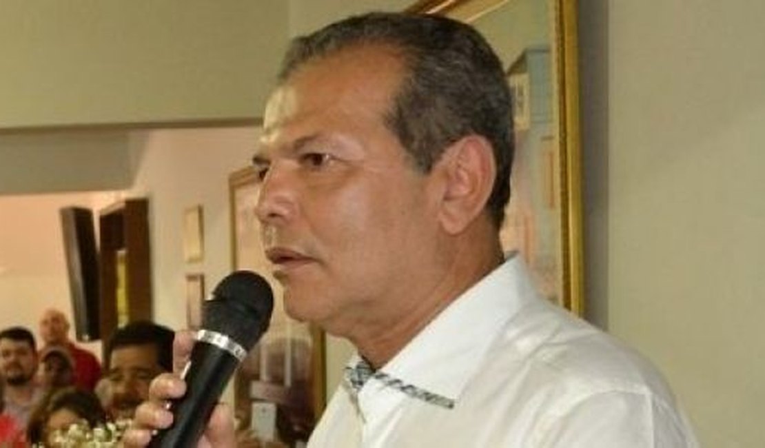 Prefeito de Atalaia e mais 12 funcionários da Prefeitura são denunciados por improbidade