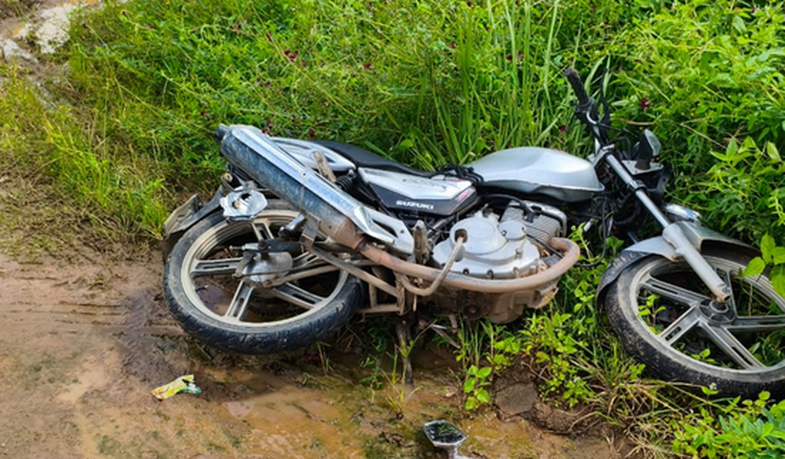 Colisão entre motos na AL-115, em Lagoa da Canoa, deixa ao menos um ferido