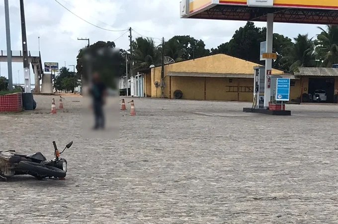 Motociclista morre após ser atropelado por caminhonete na BR-101, em Teotônio Vilela