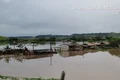 Rio Camaragibe transborda em alguns trechos e nível segue em elevação; água não invadiu residências, diz Defesa Civil de Matriz