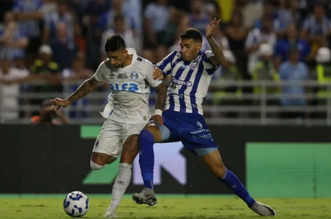 Copa do Brasil: CSA vira nos acréscimos e vence Grêmio por 3 a 2 no Rei Pelé