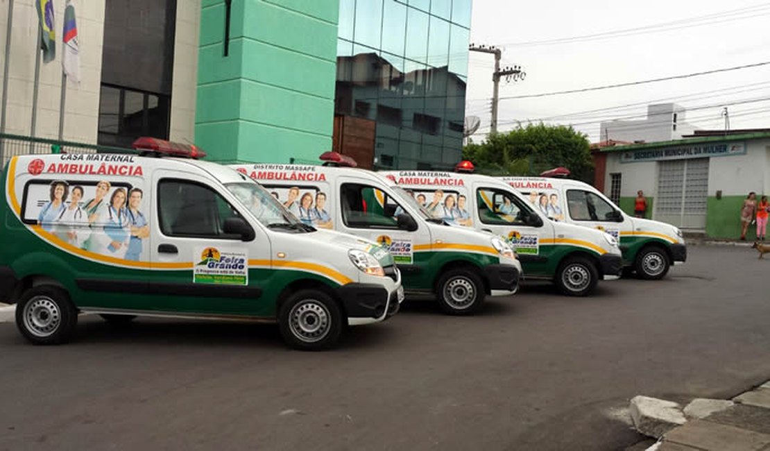 Veridiano Almir entrega quatro novas ambulâncias para Feira Grande