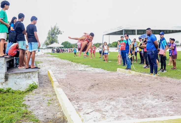Estudantes de escolas da Prefeitura de Penedo avançam para final do JEAL 2025