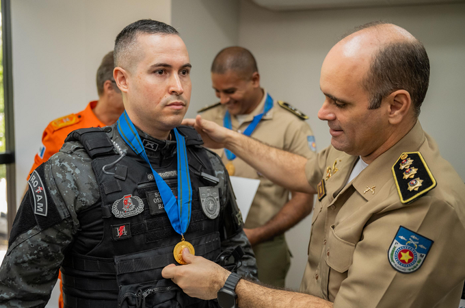 Governo condecora agentes de segurança pública com Medalha do Mérito Marechal Deodoro da Fonseca