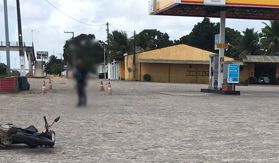 Motociclista morre após ser atropelado por caminhonete na BR-101, em Teotônio Vilela