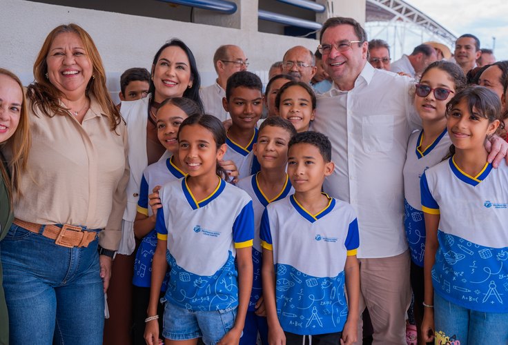 Prefeito Luciano entrega ginásio poliesportivo e anuncia unidade de saúde e mais uma creche no Planalto