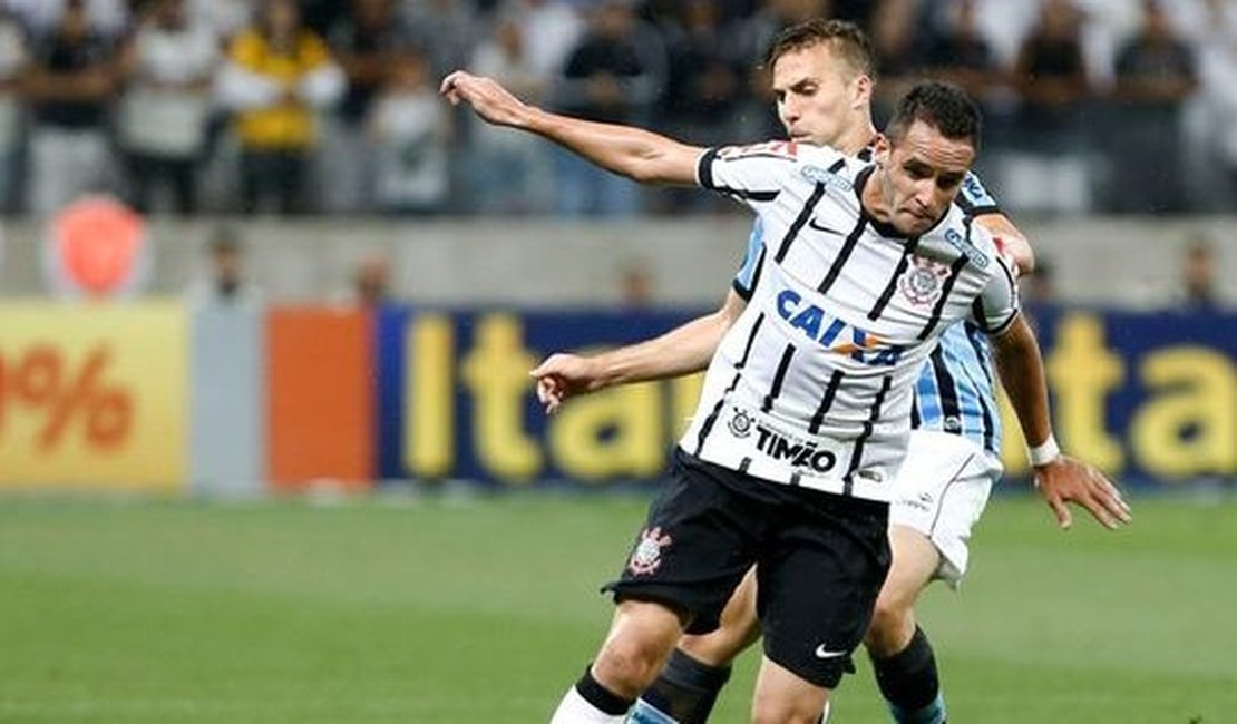 Guerrero resolve em jogo quente, Timão vence o Grêmio e se aproxima de vaga