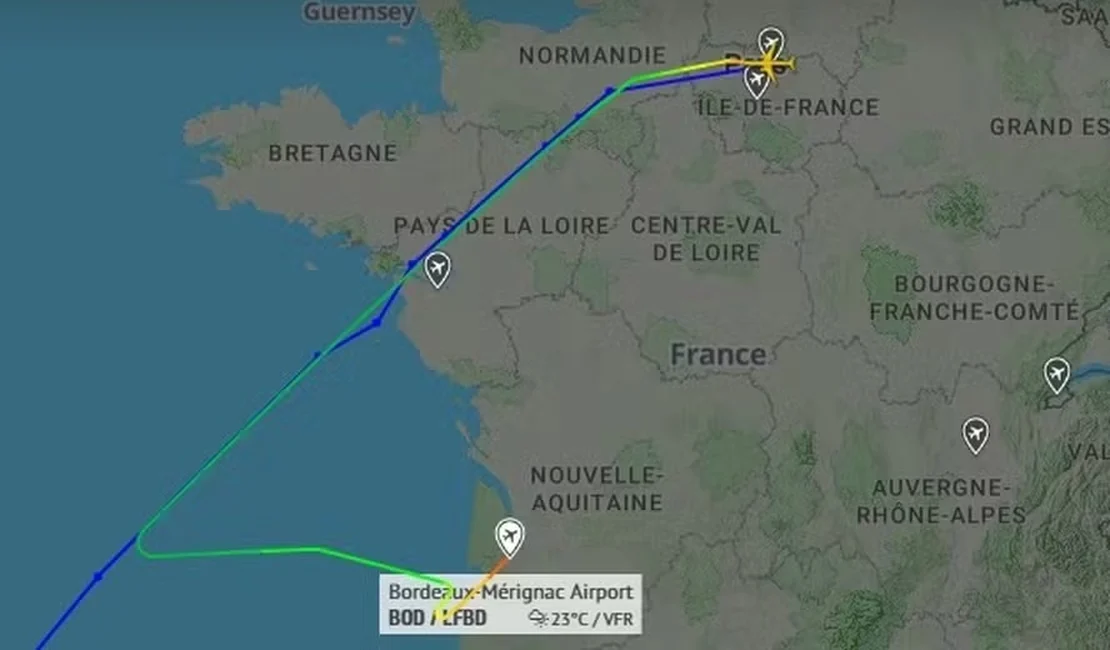 Voo da Air France com destino a São Paulo faz pouso de emergência na França