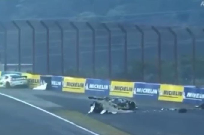Vídeo: Empresário e piloto alagoano, Galbinha colide contra muro de proteção durante corrida da GT Series Cup, em Interlagos