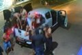 VÍDEO: Armada com fuzis, quadrilha do 'novo cangaço' invade banco, faz reféns e explode caixas eletrônicos no Maranhão